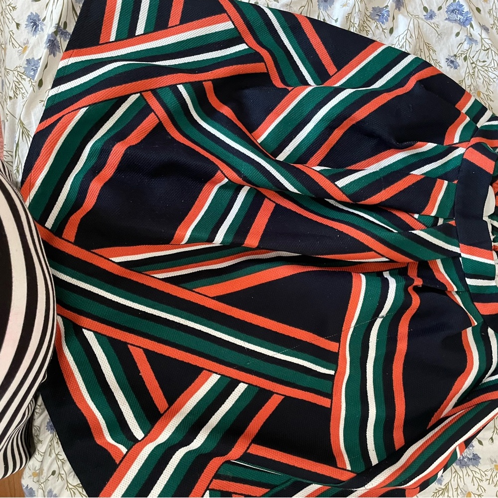 Striped Skirt with Bold Colors vintage xl